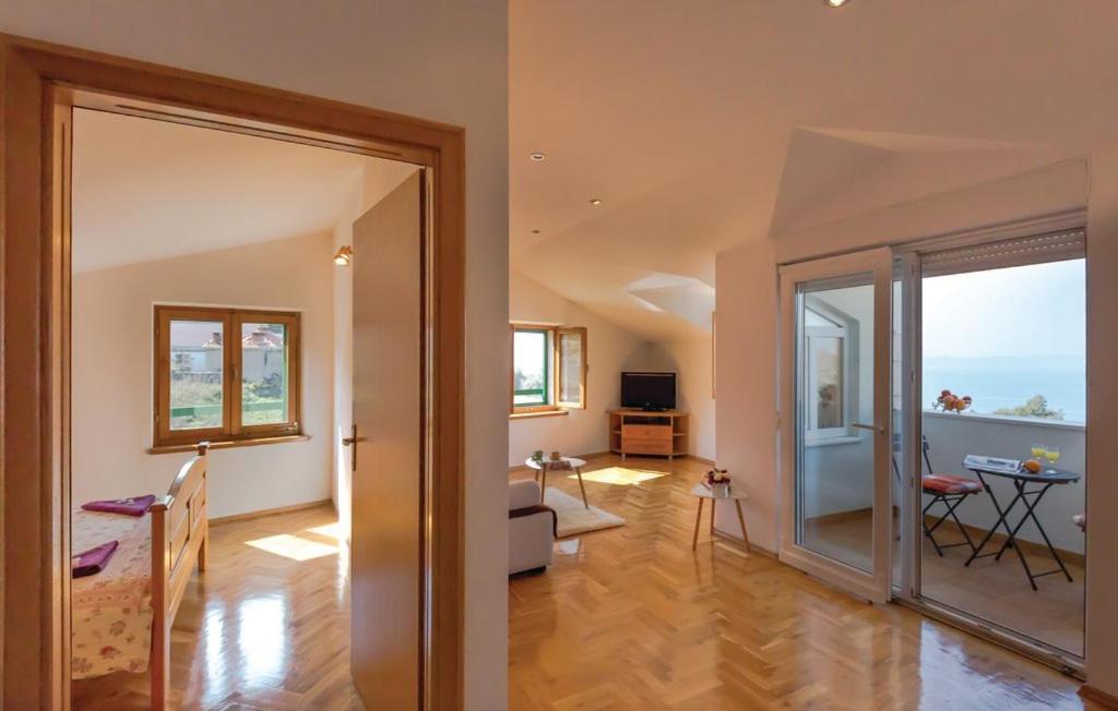 Vacation Apartments Feniks Tučepi Eksteriør bilde