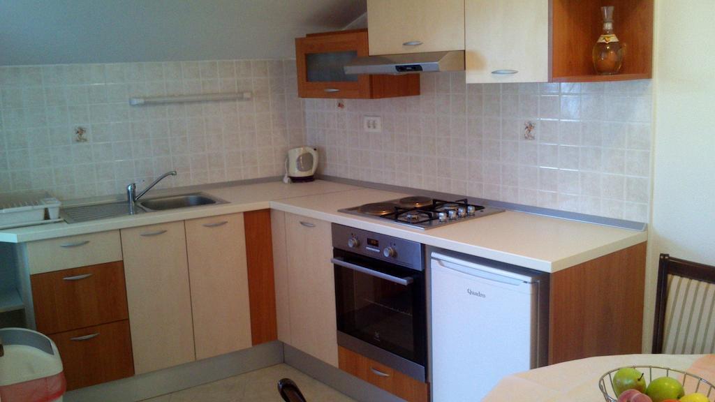 Vacation Apartments Feniks Tučepi Eksteriør bilde